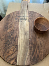 Load image into Gallery viewer, Personalized cutting board
